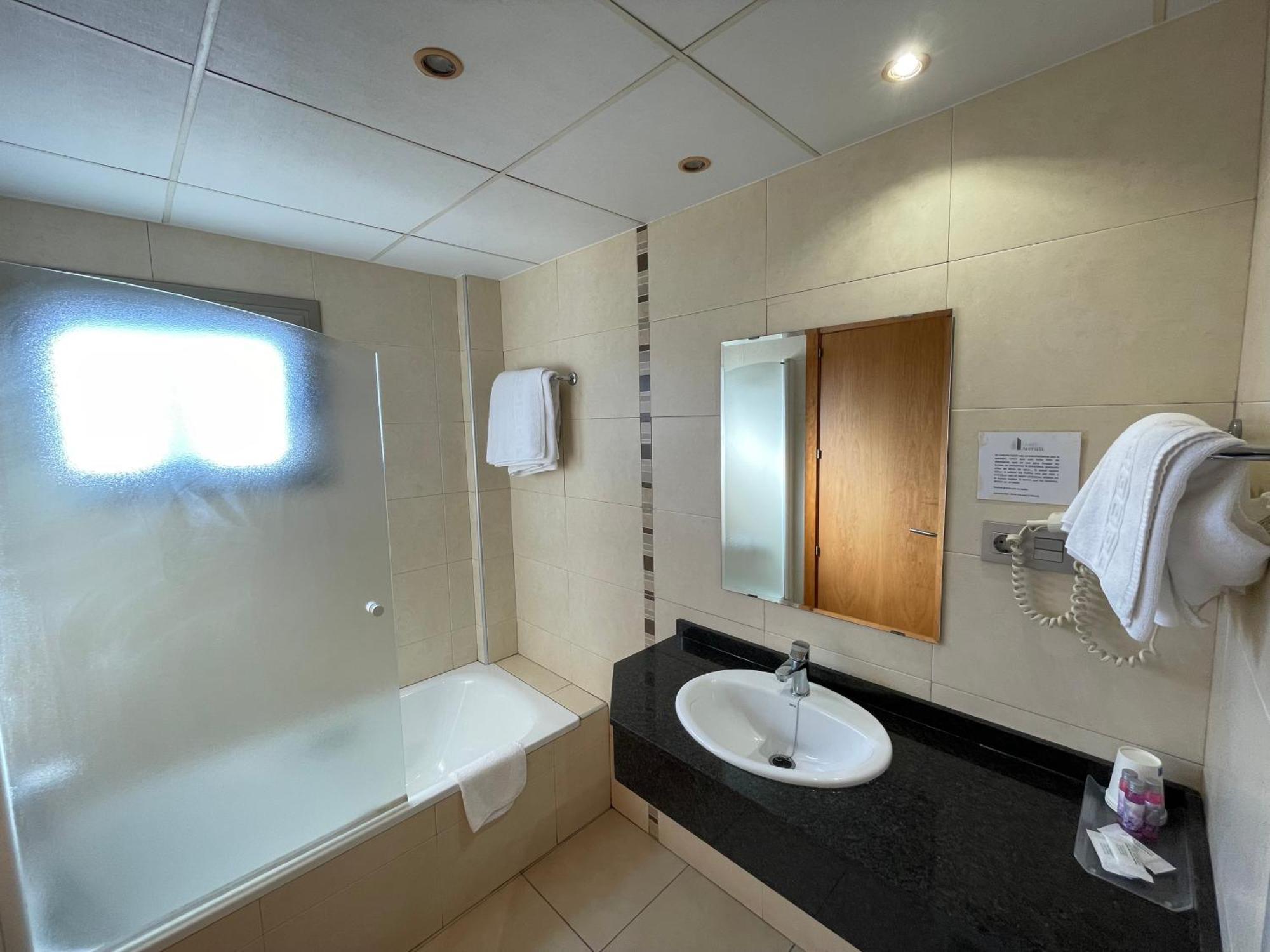 Hotel Avenida Morella Εξωτερικό φωτογραφία
